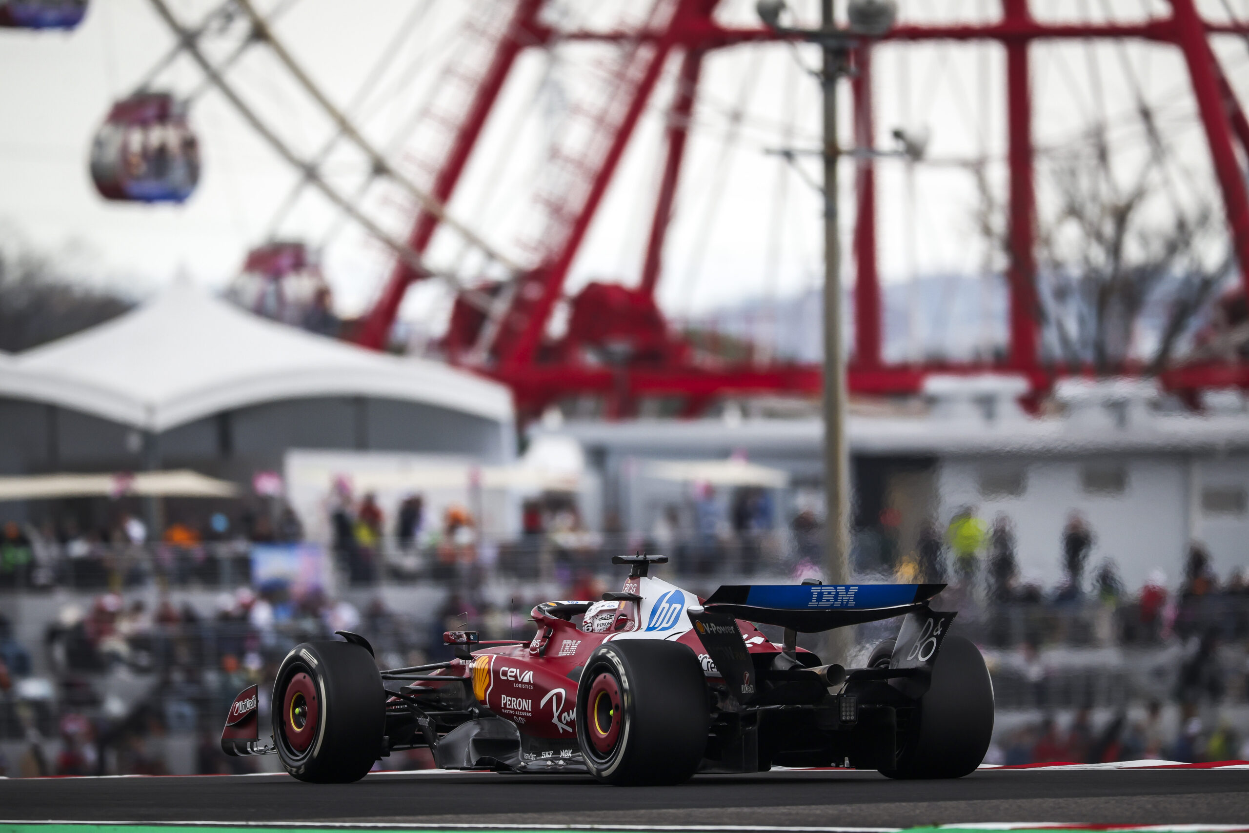 Charles Leclerc Ferrari Grand Prix Japonii