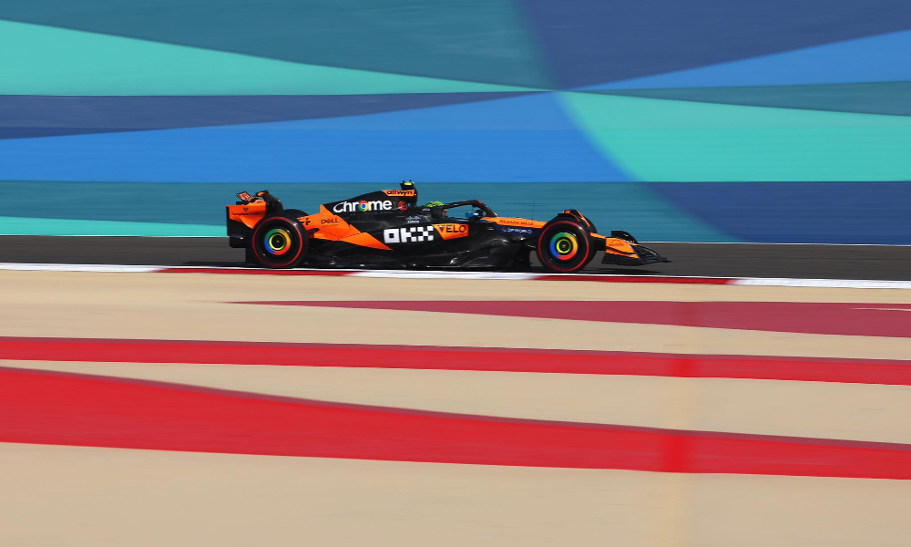 McLaren MCL39 Norris Bahrajn
