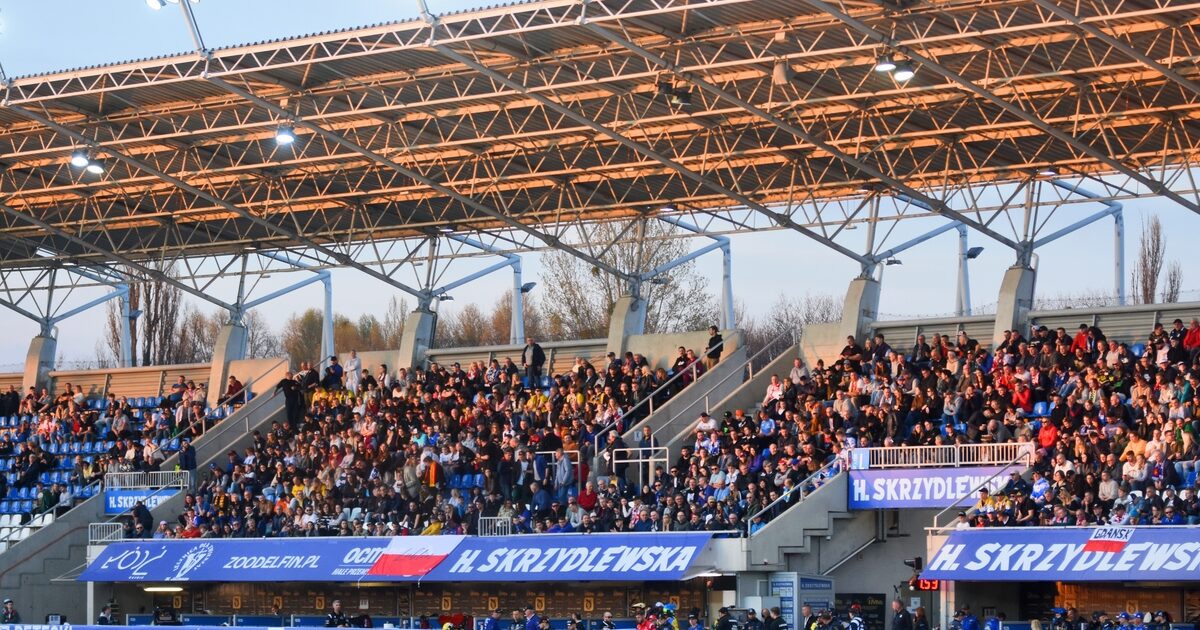 Wysokie ceny nie odstraszyły kibiców. Orzeł Łódź chwali się w mediach