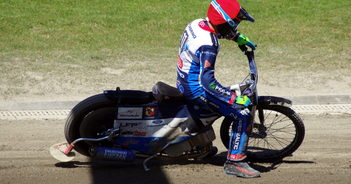 Ogromna złość Josha Pickeringa! Awantura ze sztabem szkoleniowym