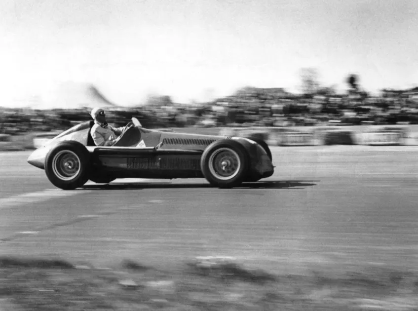 Giuseppe Farina na mecie GP Wielkiej Brytanii 1950