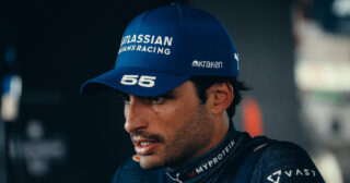 Carlos Sainz wie, co czuje Lewis Hamilton. Dla niego to nic nowego