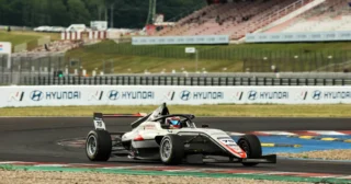 Sabaj na najwyższym stopniu podium F4 CEZ Lady w Czechach