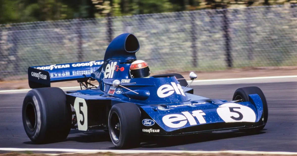 W Tyrrellu 006 z silnikiem Ford-Cosworth DFV 3.0 V8 Sir Jackie Stewart zdobył w roku 1973 swój trzeci i ostatni tytuł mistrzowski