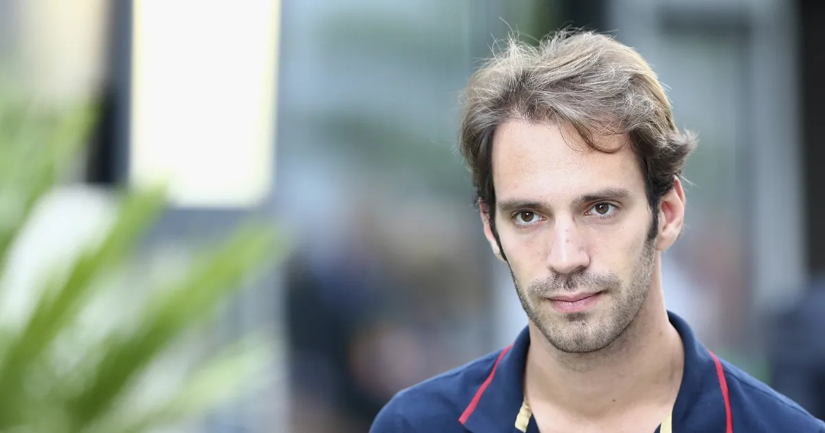 Jean-Éric Vergne, mimo starań, nie był w stanie awansować do głównego zespołu Red Bulla w F1