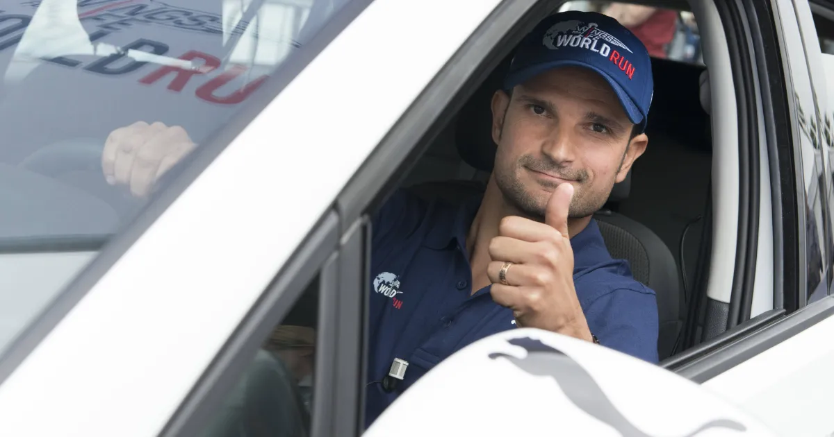 Vitantonio Liuzzi był jednym z pierwszych kierowców, którym Program Juniorów Red Bulla dał szansę pojechać w Formule 1. Wielkich sukcesów nie odniósł, ale pewne szlaki przetarł