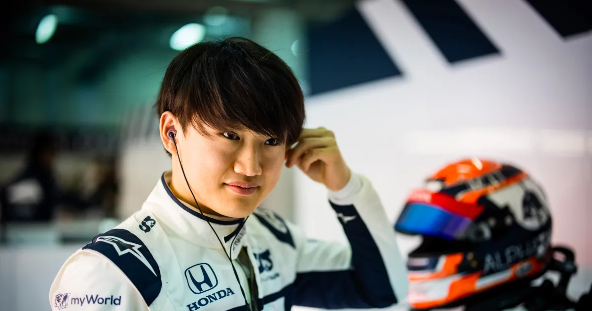 Yuki Tsunoda od czasu debiutu w barwach AlphaTauri próbuje przekonać do swojej szybkości. Dotychczasowe osiągnięcia w Red Bull Racing przemawiają jednak na niekorzyść Japończyka