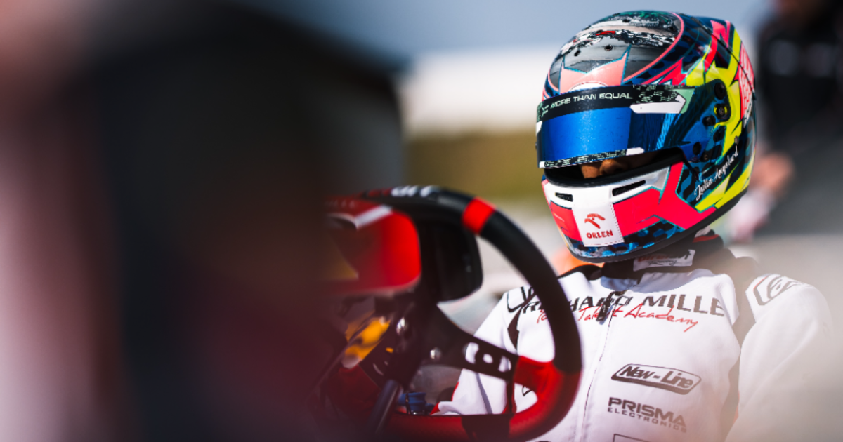 Julia Angelard zadowolona po rundzie na torze Franciacorta